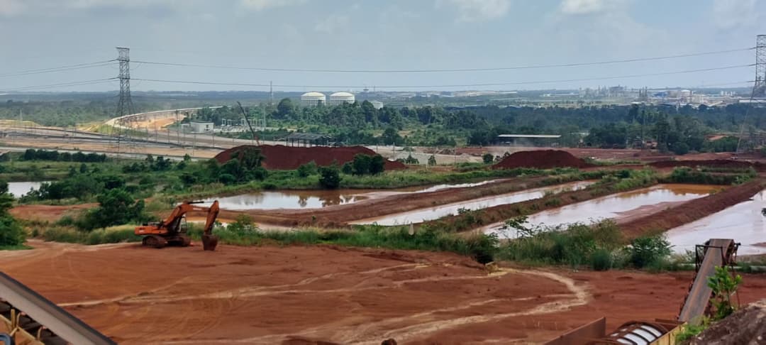 Gold and bauxite mining 6